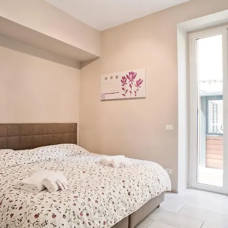 Rent In Apartment *
