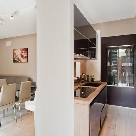 Rent In Apartment *